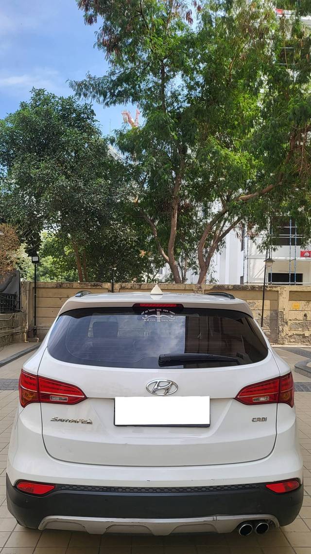 https://images10.gaadi.com/usedcar_image/4375741/original/processed_f75ca30a4c379380cf9141b6212fff6c.jpg?imwidth=6402