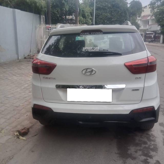 https://images10.gaadi.com/usedcar_image/4375750/original/processed_ed3982022e06ac6edb9c1eca45ed5753.jpg?imwidth=6402