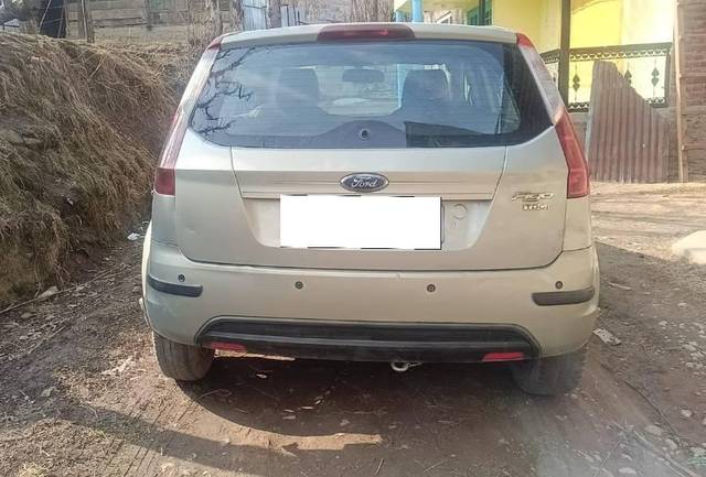 https://images10.gaadi.com/usedcar_image/4375809/original/processed_eafcbdf4-10b9-4a78-a120-dc0bb69bd9cd.jpg?imwidth=6402