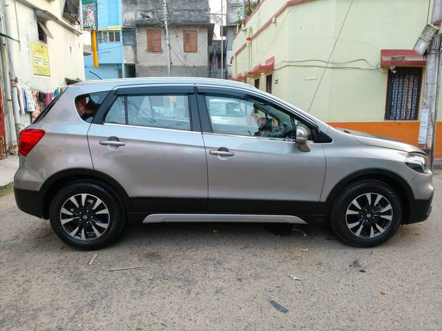 https://images10.gaadi.com/usedcar_image/4375826/original/processed_406bb81ac49a9d07d35ed00b008eb3e3.jpg?imwidth=6401