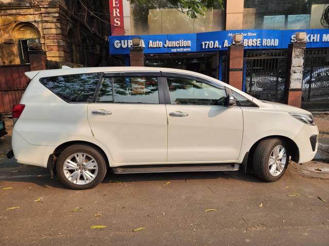 https://images10.gaadi.com/usedcar_image/4375830/original/processed_c4776b552fb678022461b1b18600c25c.jpg?imwidth=6401