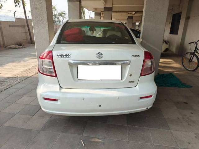 https://images10.gaadi.com/usedcar_image/4375843/original/processed_6f4458bf-62b4-491c-b1df-dcbe7427f689.jpeg?imwidth=6402