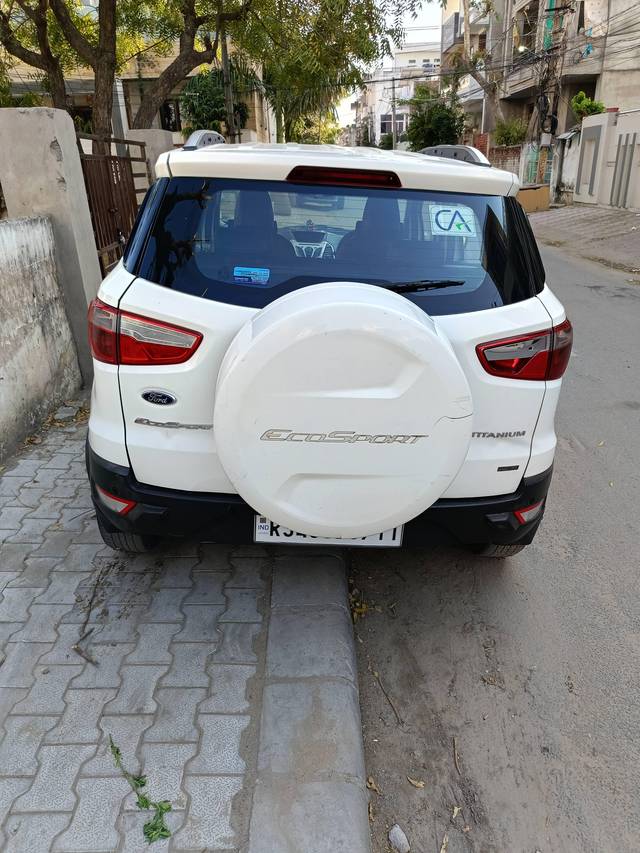 https://images10.gaadi.com/usedcar_image/4375851/original/processed_9aa8a0cdc21011270e78977bc5c92e82.jpg?imwidth=6401