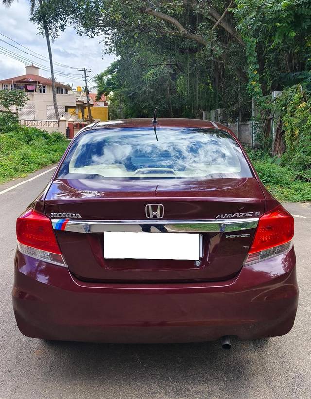 https://images10.gaadi.com/usedcar_image/4375870/original/processed_0a89b116c00ee7785dfbca79e4e37fea.jpg?imwidth=6402