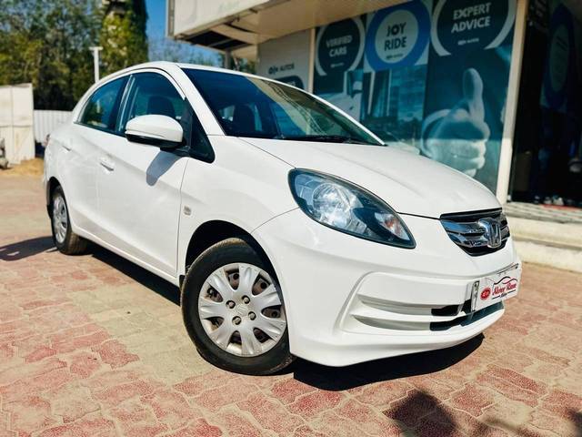 https://images10.gaadi.com/usedcar_image/4375926/original/processed_46f686d494a154effef579a4628d5aab.jpg?imwidth=6400