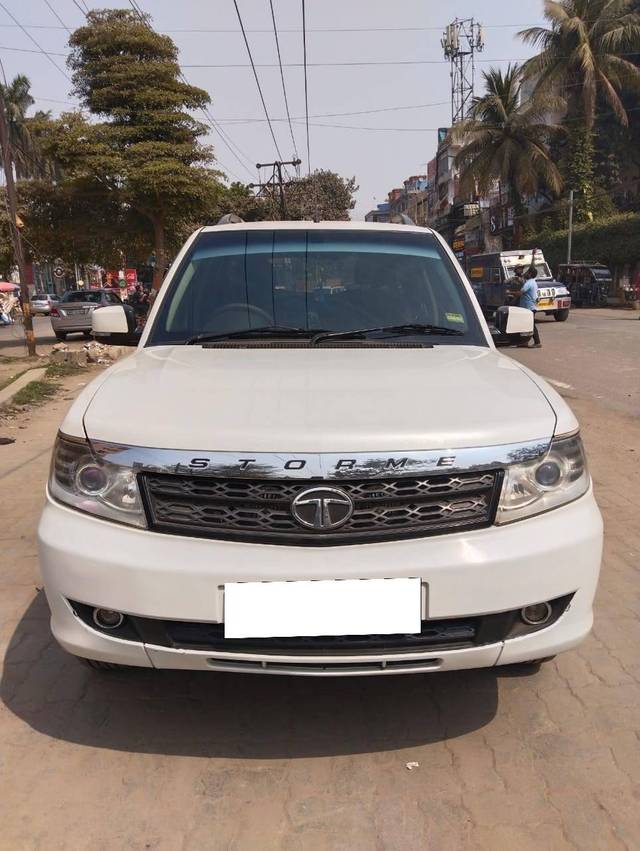 https://images10.gaadi.com/usedcar_image/4375933/original/processed_660116025e70a49d9a0f9c3ea9d2839a.jpg?imwidth=6400