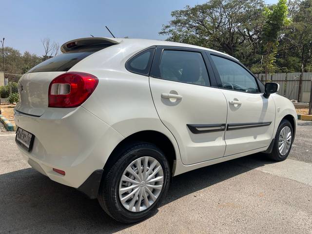 https://images10.gaadi.com/usedcar_image/4375978/original/922ee6d74d4113e962055f28633c028b.jpg?imwidth=6402