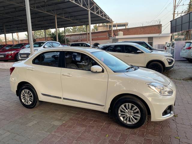 https://images10.gaadi.com/usedcar_image/4376011/original/processed_0ba4a6b0-4823-4f72-8272-70f44569cb2b.jpg?imwidth=6402