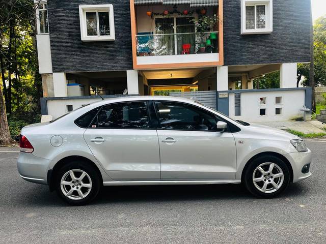 https://images10.gaadi.com/usedcar_image/4376014/original/2c00da809e95cd8b6bc9c5d141937261.jpeg?imwidth=6401