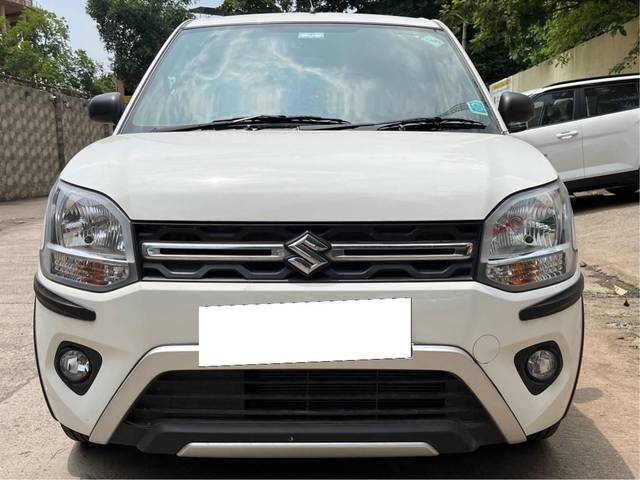 https://images10.gaadi.com/usedcar_image/4376056/original/processed_b6066814-0747-4633-8c34-1bb035c0164b.jpg?imwidth=6402