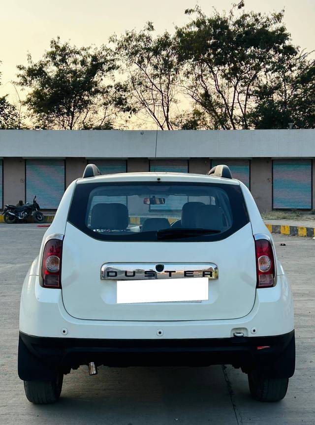 https://images10.gaadi.com/usedcar_image/4376071/original/processed_1b124d19b6a1eb454deafddab54417f7.jpg?imwidth=6402