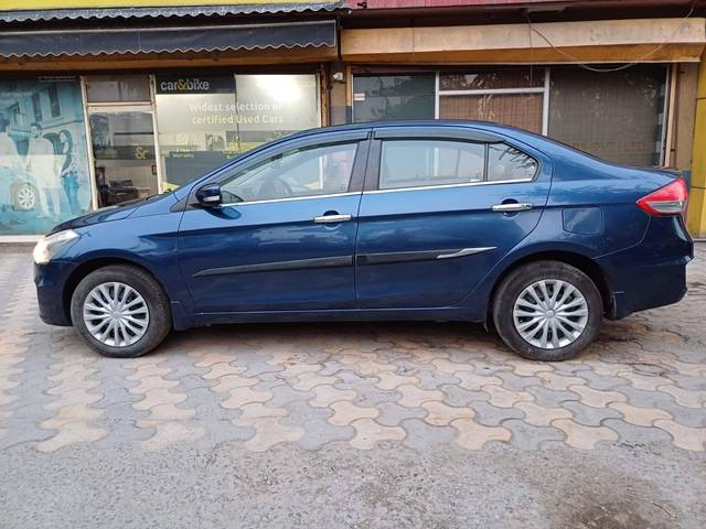 https://images10.gaadi.com/usedcar_image/4376075/original/processed_3a57765a8d9ec9d846d76392b7122193.jpeg?imwidth=6402