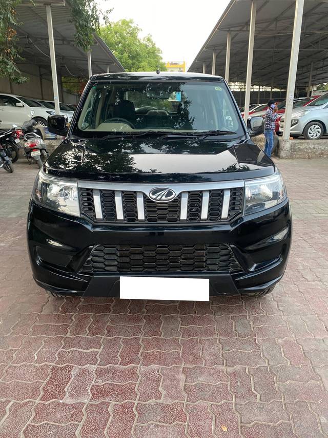 https://images10.gaadi.com/usedcar_image/4376076/original/processed_d58481d7-87f5-4016-bd6f-67bc4076f51f.jpg?imwidth=6400