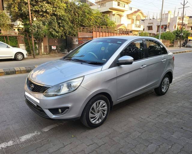 https://images10.gaadi.com/usedcar_image/4376098/original/processed_7cf320c6a49f271e6ec1e10f8b050144.jpg?imwidth=6400