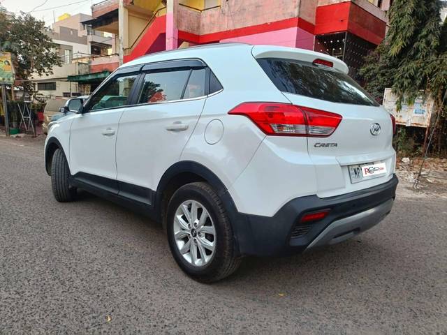 https://images10.gaadi.com/usedcar_image/4376120/original/processed_ae2e38b8d8f5f2ad0cf3f634b1d97f37.jpg?imwidth=6402