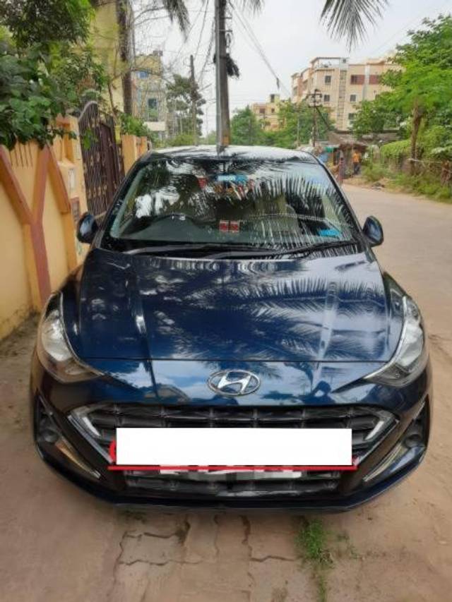 https://images10.gaadi.com/usedcar_image/4376175/original/processed_193d636c-a589-4a1d-b78c-30173583c393.jpeg?imwidth=6400