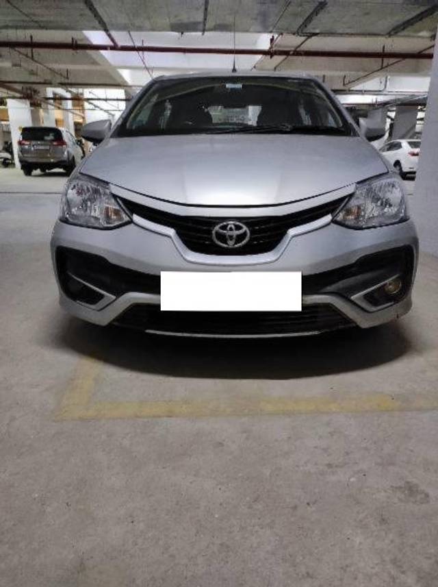 https://images10.gaadi.com/usedcar_image/4376176/original/processed_1d48d0ea-f077-4307-acc3-be9df37e959e.jpg?imwidth=6400