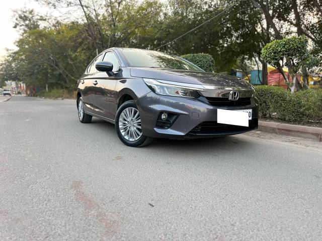 https://images10.gaadi.com/usedcar_image/4376222/original/processed_f367b8b1-72e8-4889-b925-a8168c5b6fdf.jpg?imwidth=6400