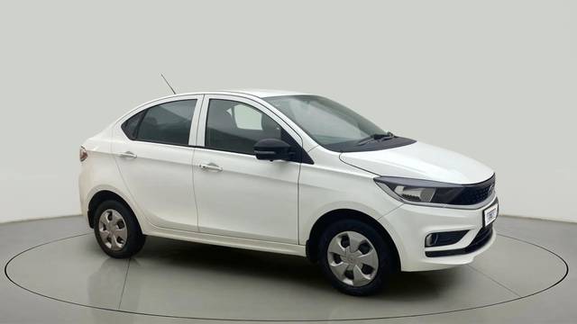 https://images10.gaadi.com/usedcar_image/4376292/original/364bdd7812adc1393730953cced54d8c.jpg?imwidth=6400