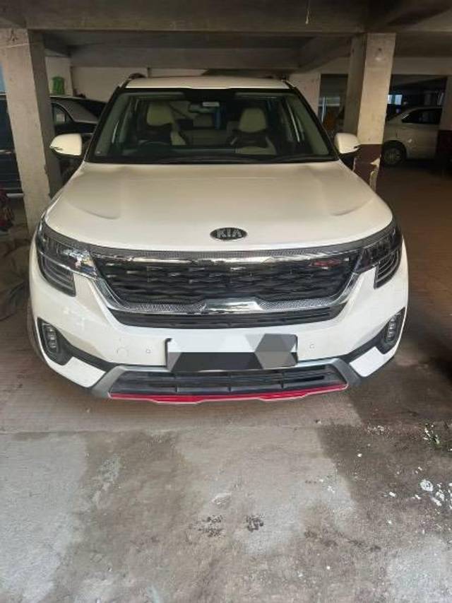 https://images10.gaadi.com/usedcar_image/4376298/original/processed_eb3b744e-e0dc-41d4-bffc-c77ea41a9362.jpeg?imwidth=6400