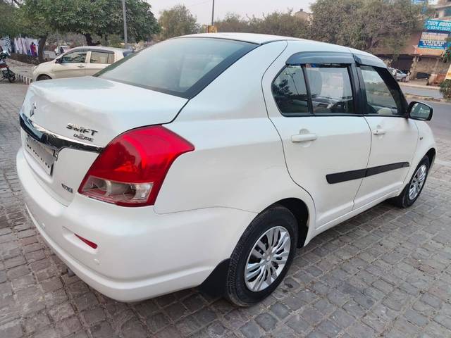 https://images10.gaadi.com/usedcar_image/4376304/original/processed_c1ec3d232fb1fdf6447771ff7af04ba6.jpg?imwidth=6402