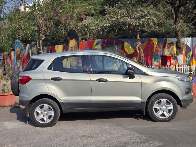 https://images10.gaadi.com/usedcar_image/4376384/original/f1267d45aafd259296cdd64074b3aa84.jpg?imwidth=6401