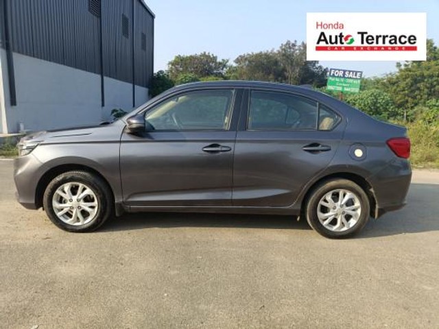 Second-hand 2018 Honda Amaze V Petrol for sale in Tiruchirappalli-3