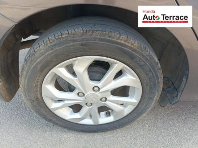 Second-hand 2018 Honda Amaze V Petrol for sale in Tiruchirappalli-22