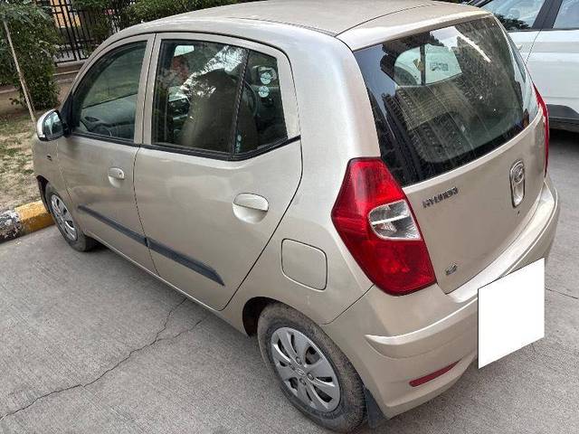 https://images10.gaadi.com/usedcar_image/4376476/original/2b63f4396d099acd32e13a5a7447a92a.jpg?imwidth=6402