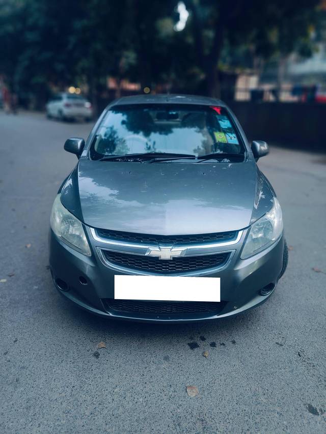 https://images10.gaadi.com/usedcar_image/4376551/original/processed_f6eb6d7a7811823a6da4c16decc03eda.jpg?imwidth=6402