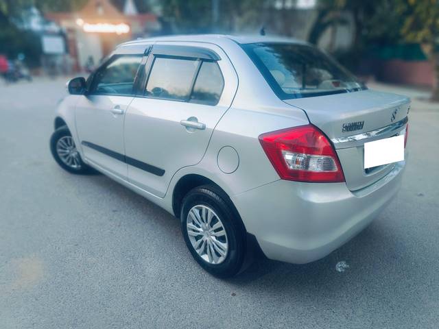 https://images10.gaadi.com/usedcar_image/4376554/original/processed_ceb926f7da03afbcf1fa7bdd5ba58c55.jpg?imwidth=6402