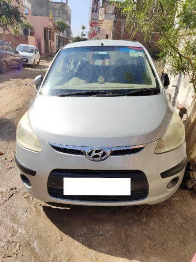 https://images10.gaadi.com/usedcar_image/4376635/original/88d85676ab5ff5090b8c7ef100e58576.jpg?imwidth=6400