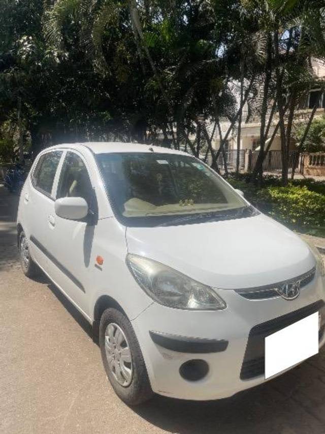 https://images10.gaadi.com/usedcar_image/4376640/original/processed_0ba19469-eda1-4f0a-8a15-a30c8b802dcb.jpeg?imwidth=6400