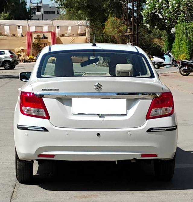 https://images10.gaadi.com/usedcar_image/4376677/original/processed_a78e39ec4bafe34b9ba8e04514025944.jpg?imwidth=6401