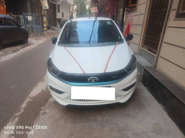 https://images10.gaadi.com/usedcar_image/4376781/original/70320e02ed56cc4654532052ab29af12.jpg?imwidth=6400