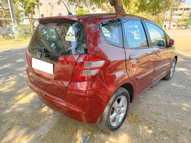 https://images10.gaadi.com/usedcar_image/4376831/original/processed_88ce9536e1a08abdcd32ccdaf85ab215.jpg?imwidth=6402