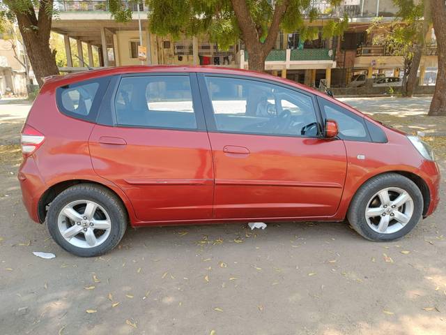 https://images10.gaadi.com/usedcar_image/4376831/original/processed_f35ed094ba1c06f036a0eb680902841d.jpg?imwidth=6401