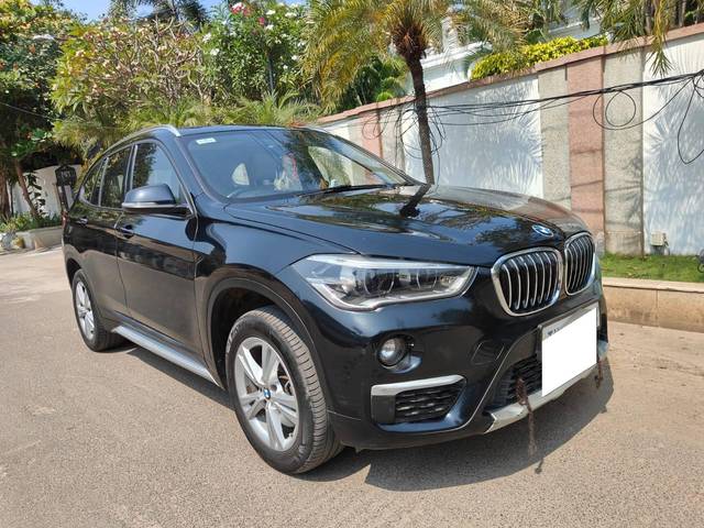 https://images10.gaadi.com/usedcar_image/4376948/original/processed_c2cafc07929f1059d9e578ef5f0f3142.jpg?imwidth=6400