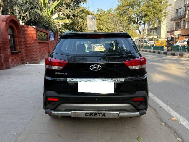 https://images10.gaadi.com/usedcar_image/4377078/original/processed_0f50726c7f02ef9f0e00c8463fbf2d55.jpg?imwidth=6402