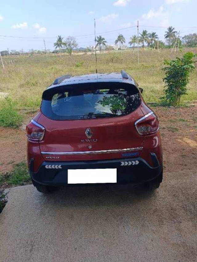 https://images10.gaadi.com/usedcar_image/4377094/original/processed_1b7f50a7-02f7-48ca-b0a6-15b3629923eb.jpg?imwidth=6402