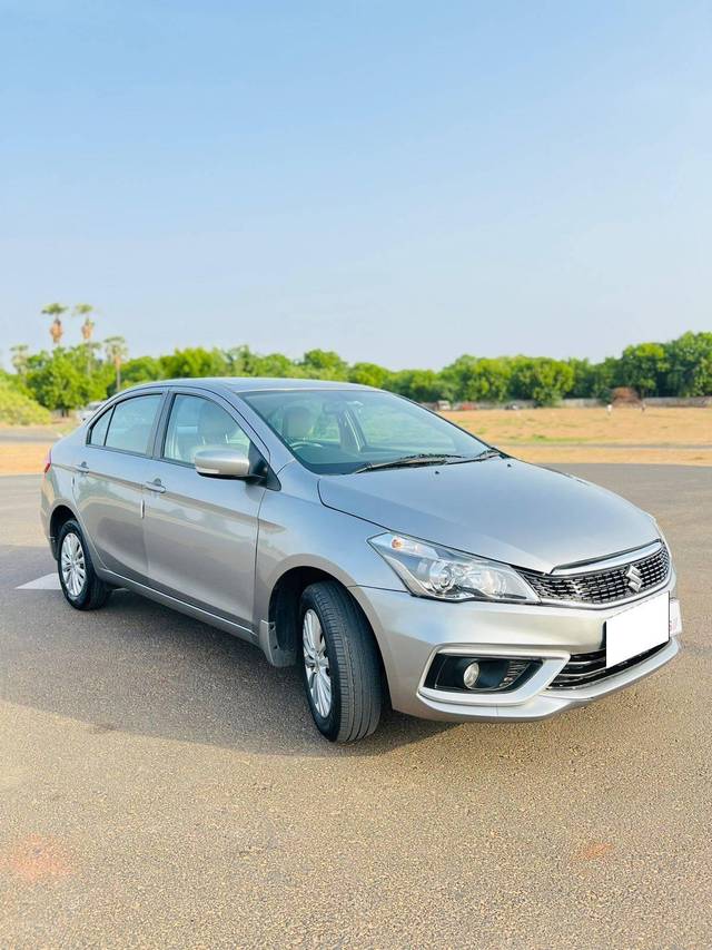 https://images10.gaadi.com/usedcar_image/4377107/original/processed_07584cad9e1b36a852d59e6b8cc4b73c.jpeg?imwidth=6400