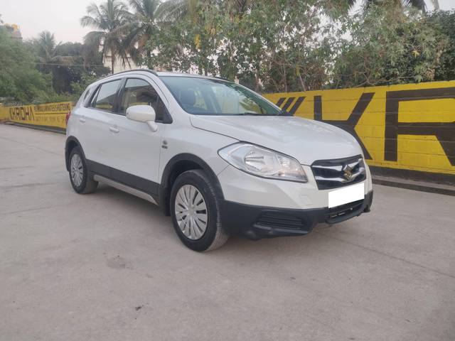 https://images10.gaadi.com/usedcar_image/4377186/original/processed_9ccc601c79e19b16f8c094c48ecd3e4c.jpg?imwidth=6400