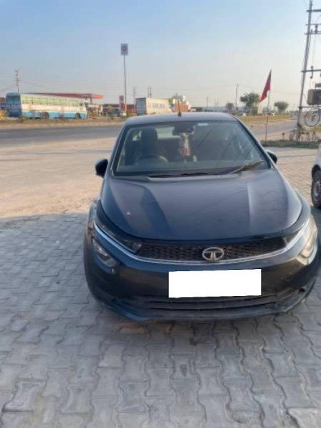 https://images10.gaadi.com/usedcar_image/4377240/original/processed_f4ebc76c-5cd9-44d7-81e8-b52a5d71a659.jpeg?imwidth=6400