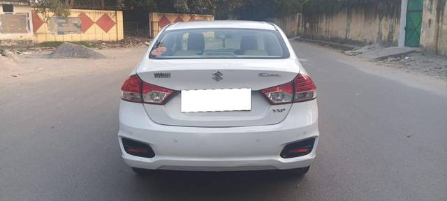 https://images10.gaadi.com/usedcar_image/4377278/original/processed_09675cc0ebe6542f11a5cc29620317eb.jpeg?imwidth=6402