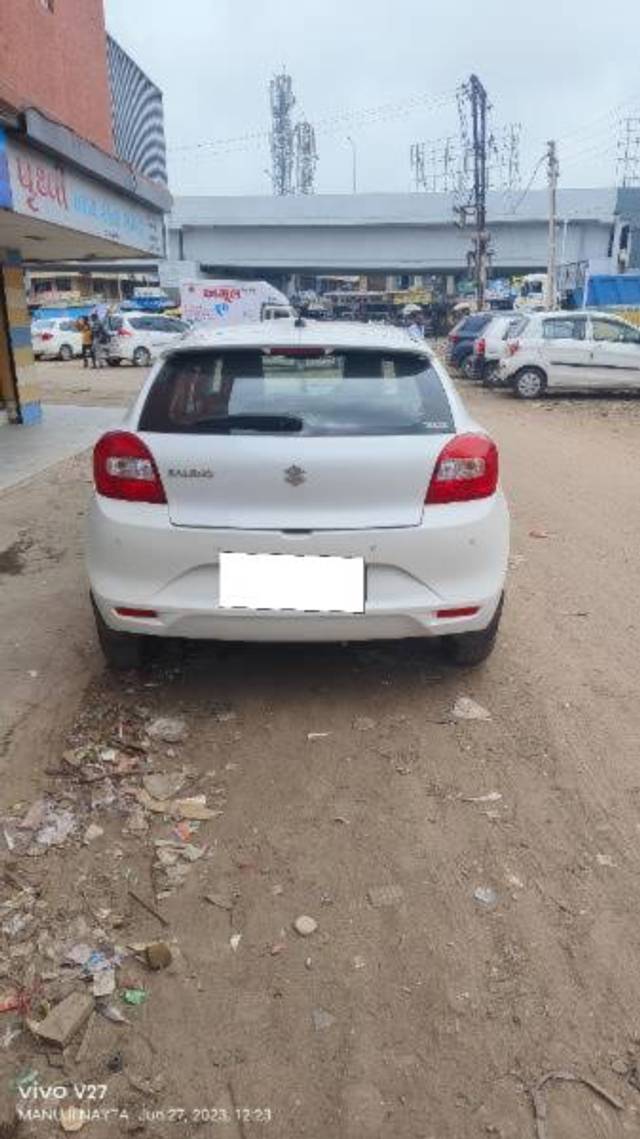 https://images10.gaadi.com/usedcar_image/4377306/original/processed_22b5070d-adbc-45e3-a022-4da909b6e32d.jpg?imwidth=6401