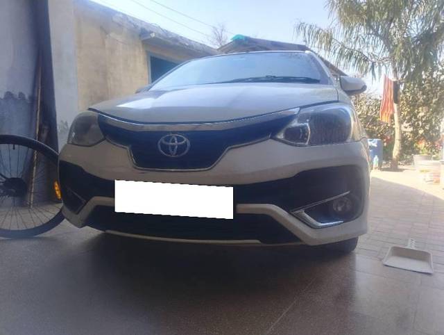 https://images10.gaadi.com/usedcar_image/4377311/original/processed_4533e5df-5525-492a-b1f8-664bf990fc7e.jpg?imwidth=6401