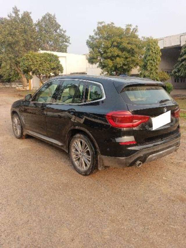 https://images10.gaadi.com/usedcar_image/4377348/original/bbf1e4f8951be8bb3a733435ec38913a.jpeg?imwidth=6401