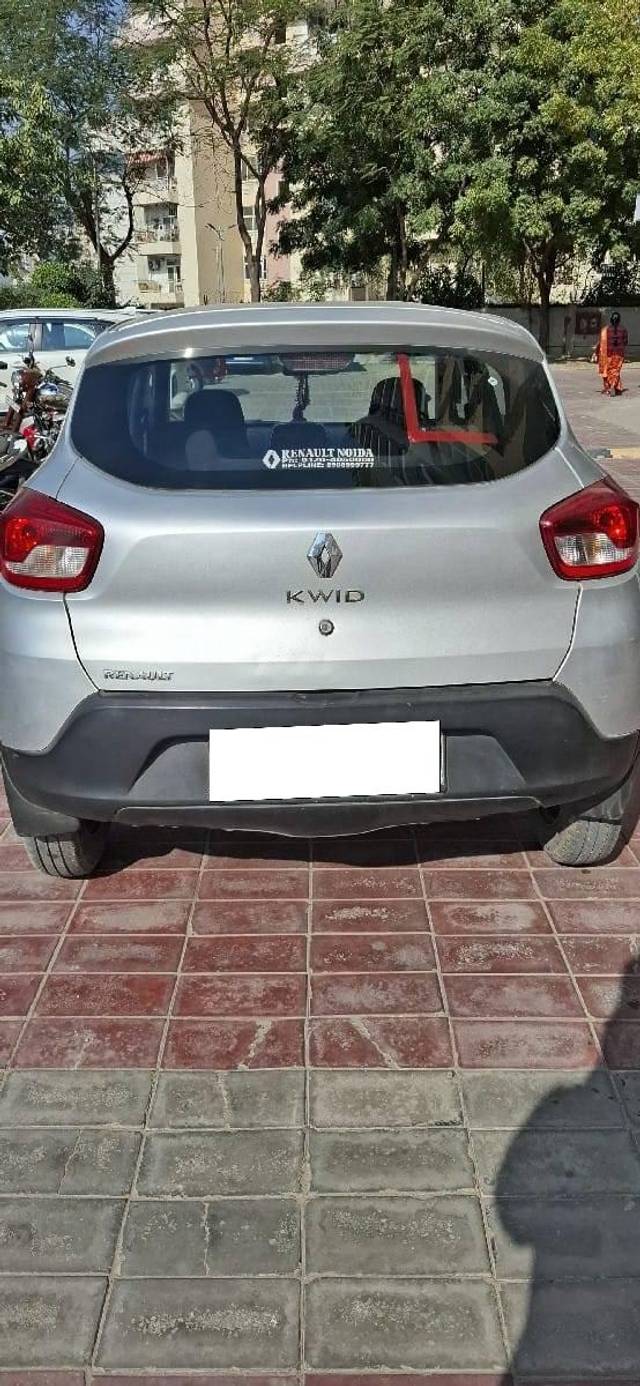 https://images10.gaadi.com/usedcar_image/4377434/original/processed_343c3978-3d30-491e-8a15-299eeb19724c.jpg?imwidth=6401