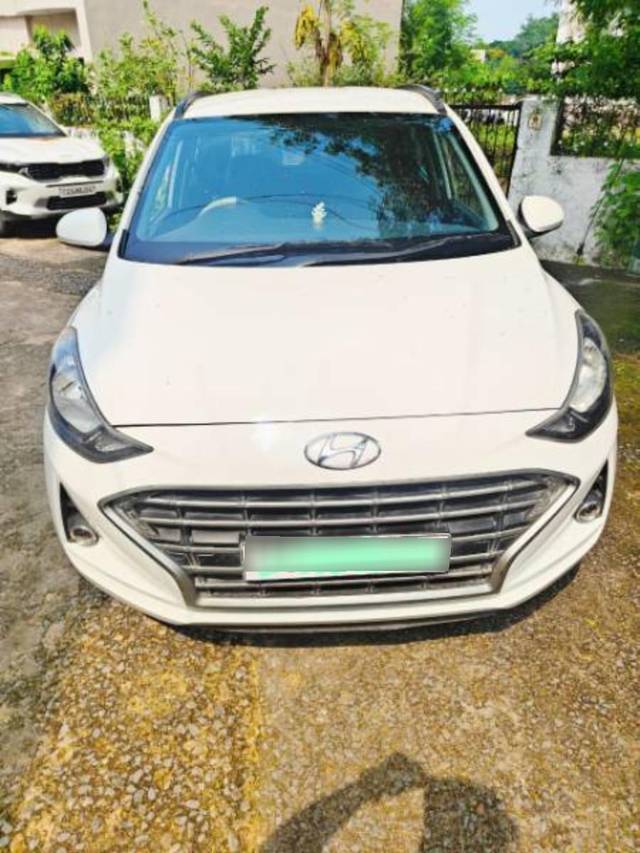 https://images10.gaadi.com/usedcar_image/4377458/original/processed_3767e7a2-bcf8-42f6-a5ea-e0e199eda501.jpg?imwidth=6400