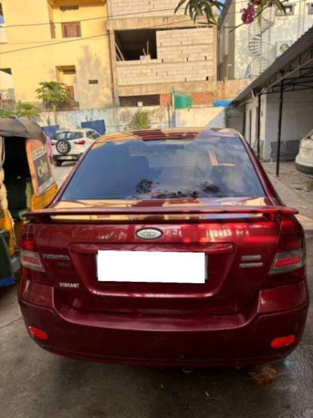 https://images10.gaadi.com/usedcar_image/4377498/original/processed_56fb88b1-a5eb-4018-8b61-2ccb6eff3a83.jpg?imwidth=6401